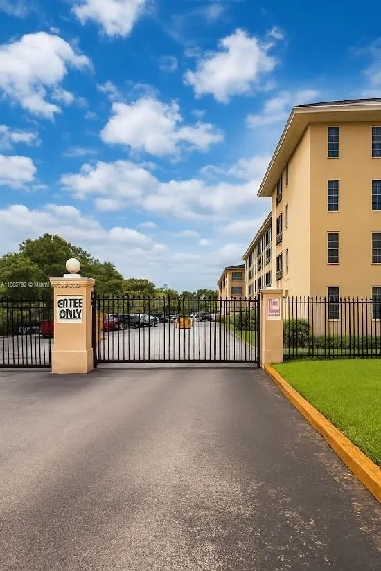 4848 NW 24th Ct, #203
