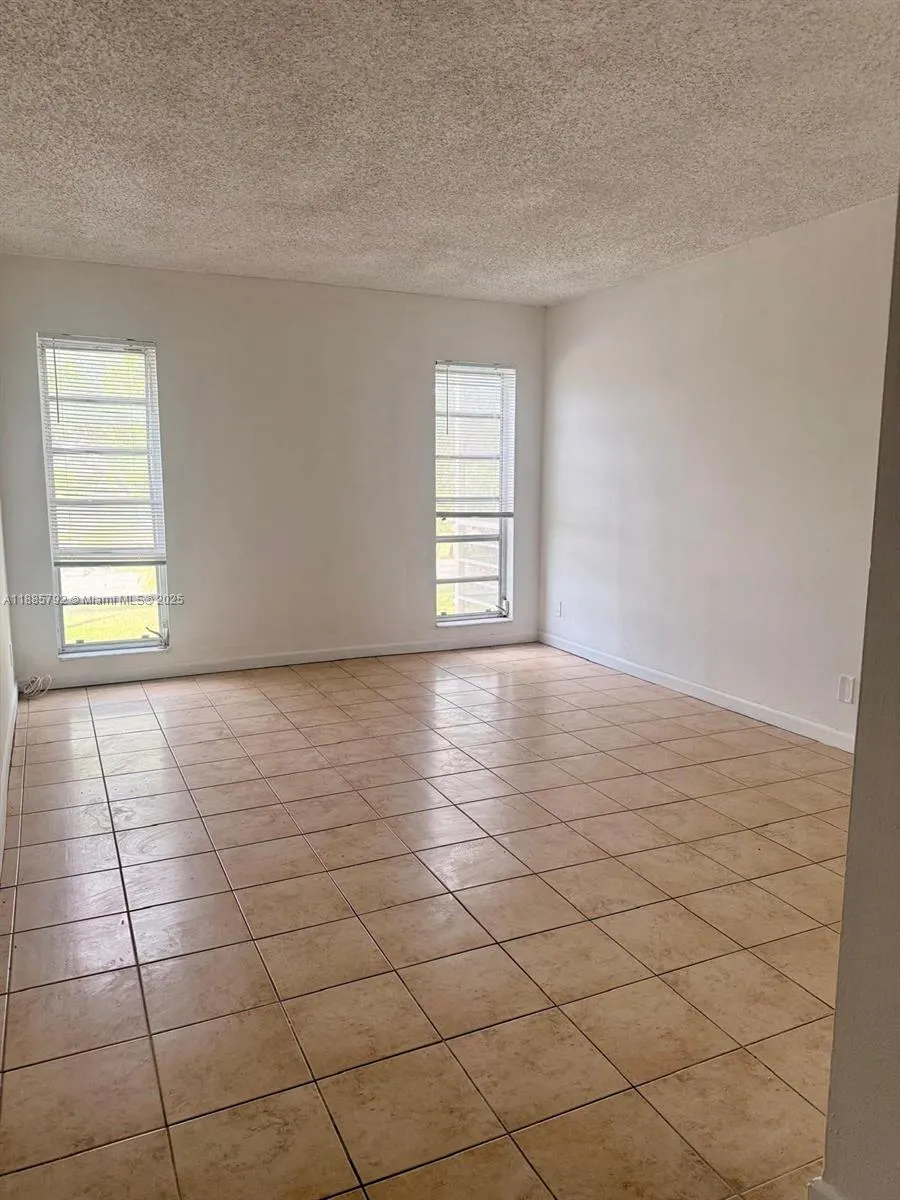 4848 NW 24th Ct, #203
