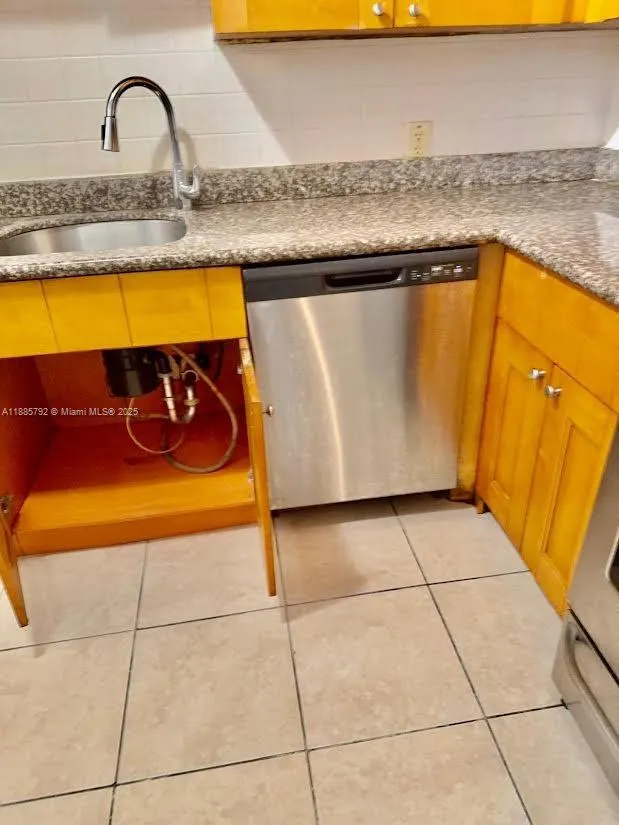 4848 NW 24th Ct, #203