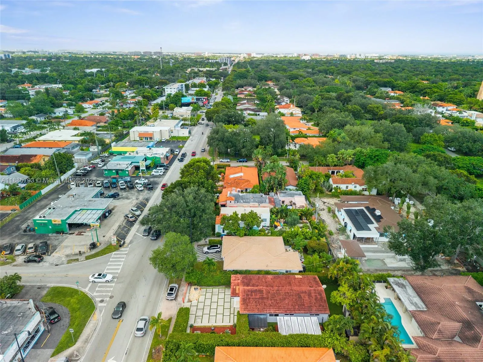 2121 Red Rd