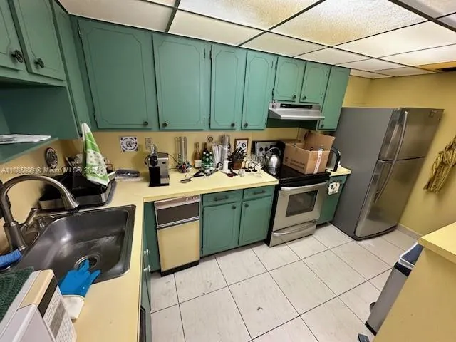 20341 NE 30th Ave, #PH2-6