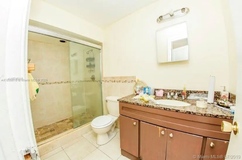 5333 NW 18th St, #3A