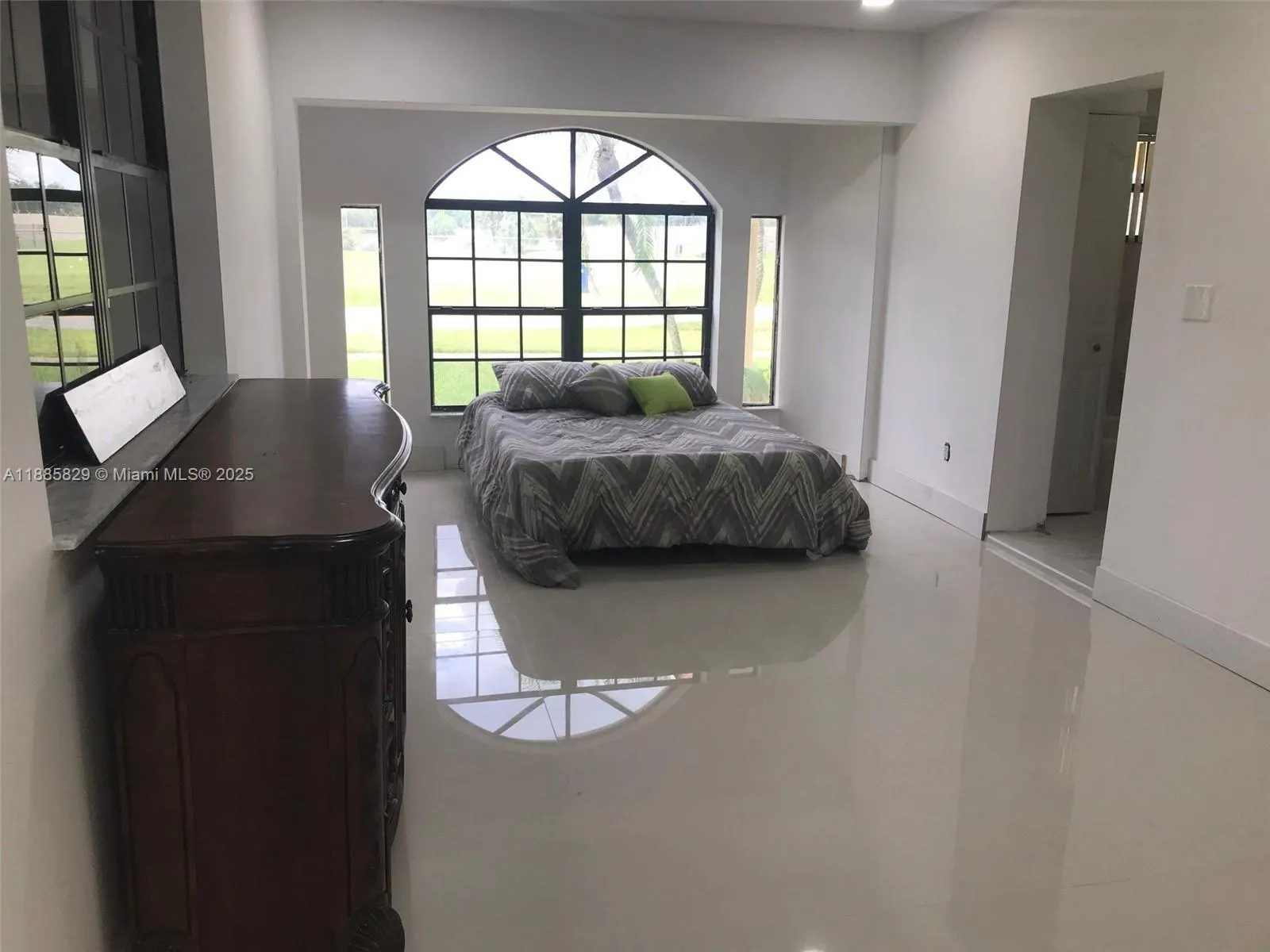 3880 NW 179th St