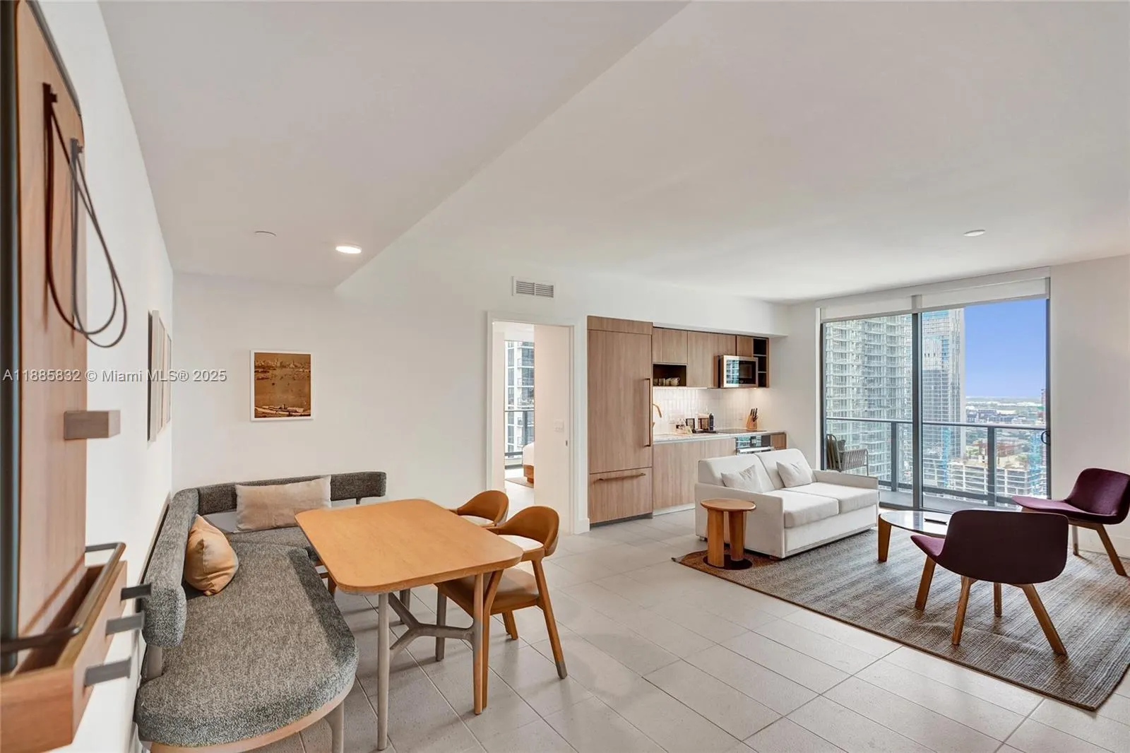 159 NE 6th St, #3302