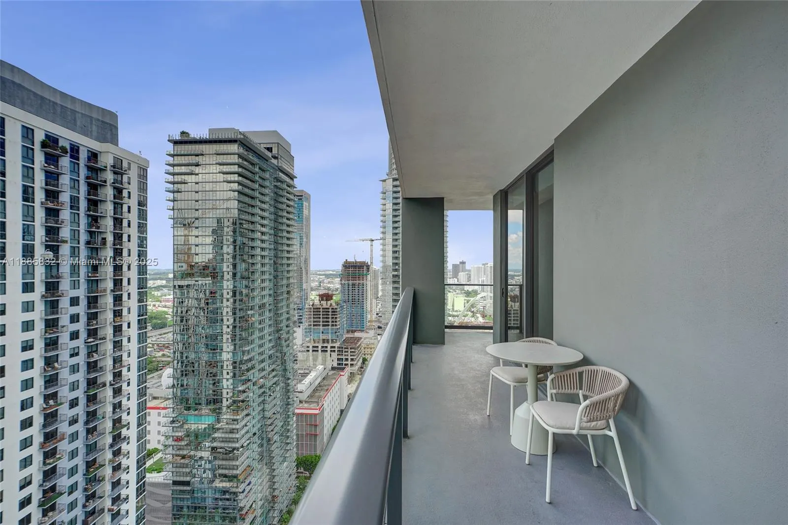 159 NE 6th St, #3302