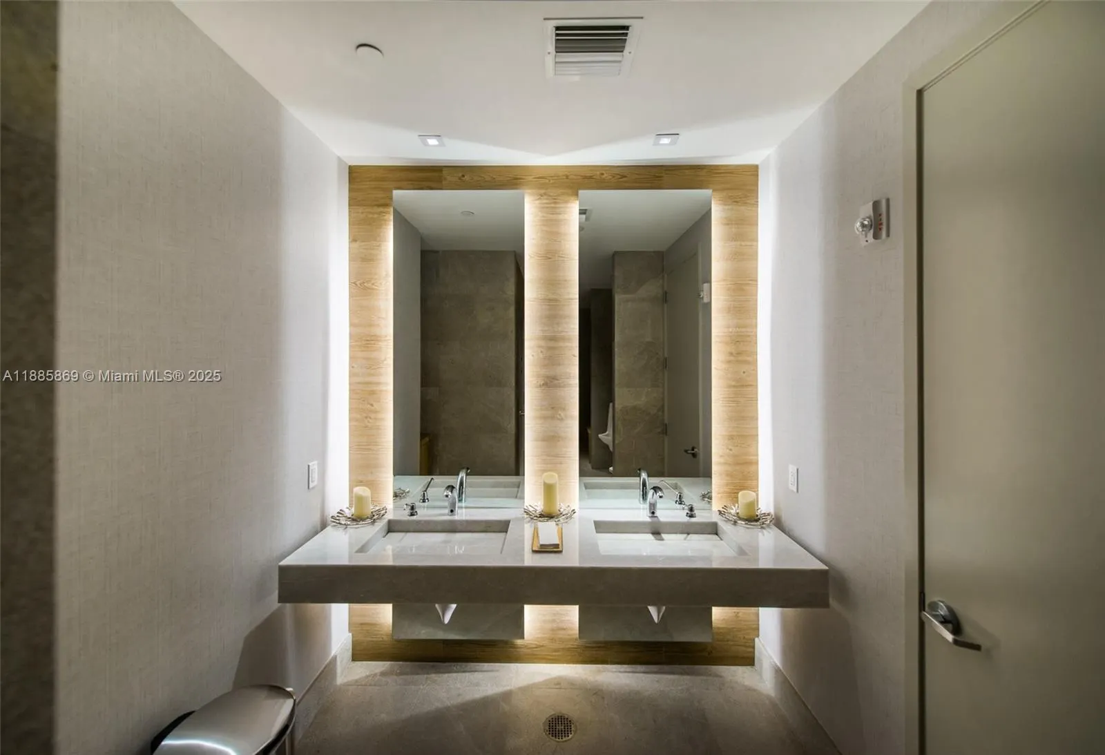 1010 Brickell Ave, #3608