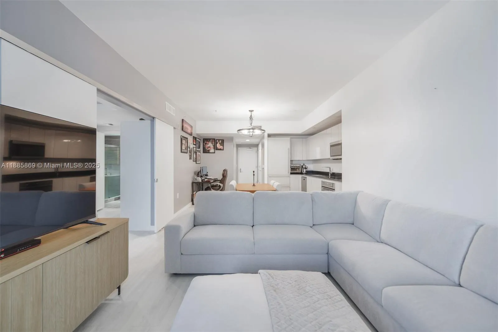 1010 Brickell Ave, #3608