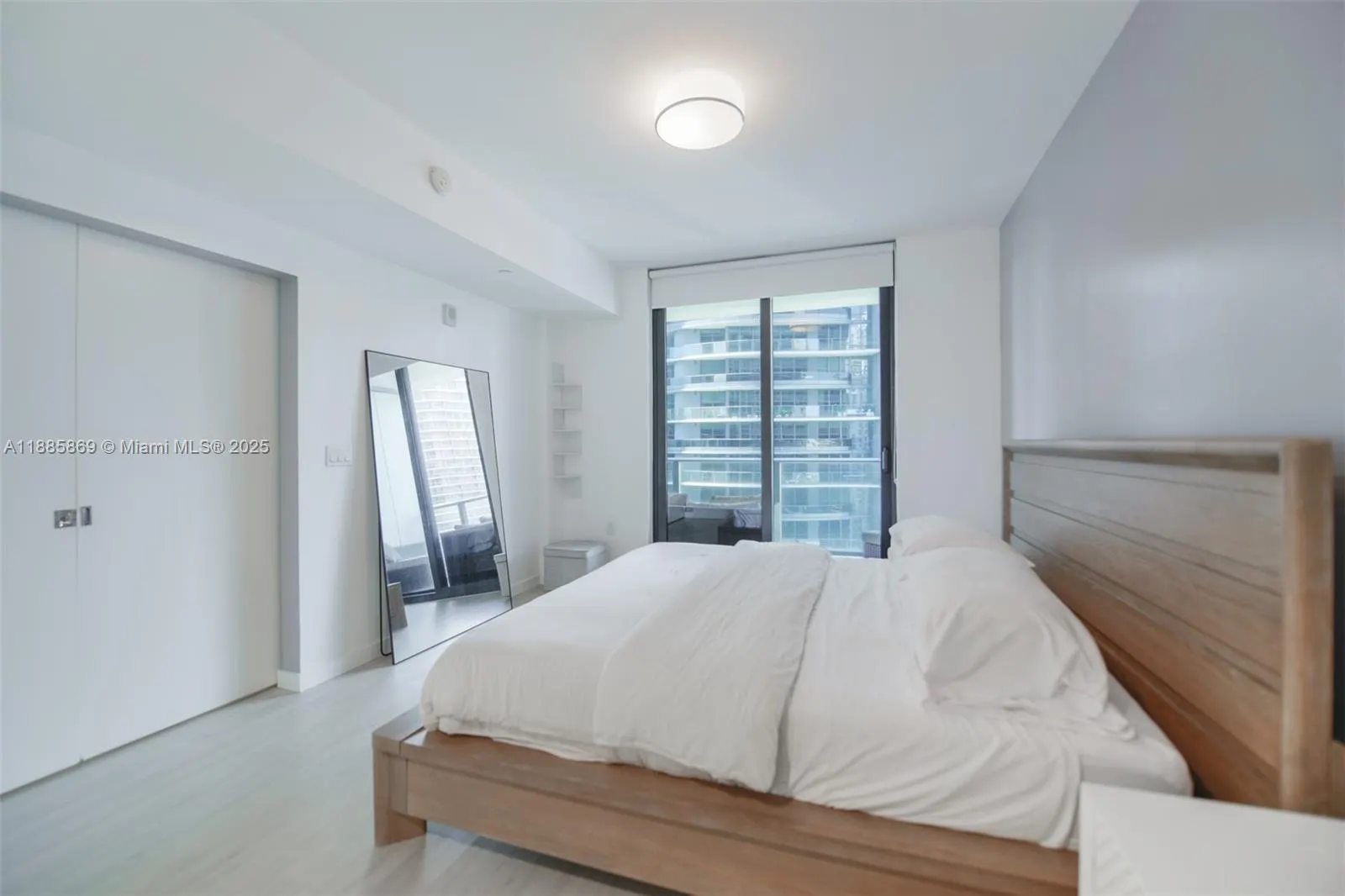 1010 Brickell Ave, #3608