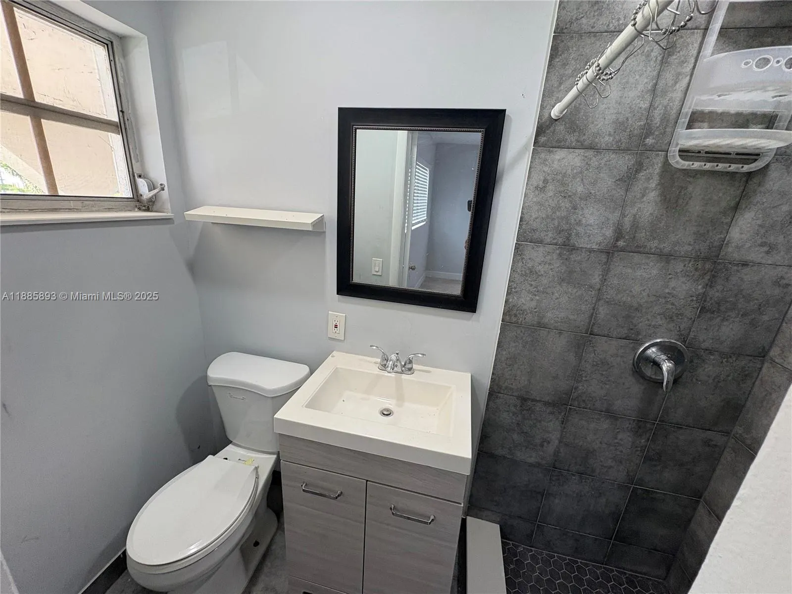 165 NW 192nd St