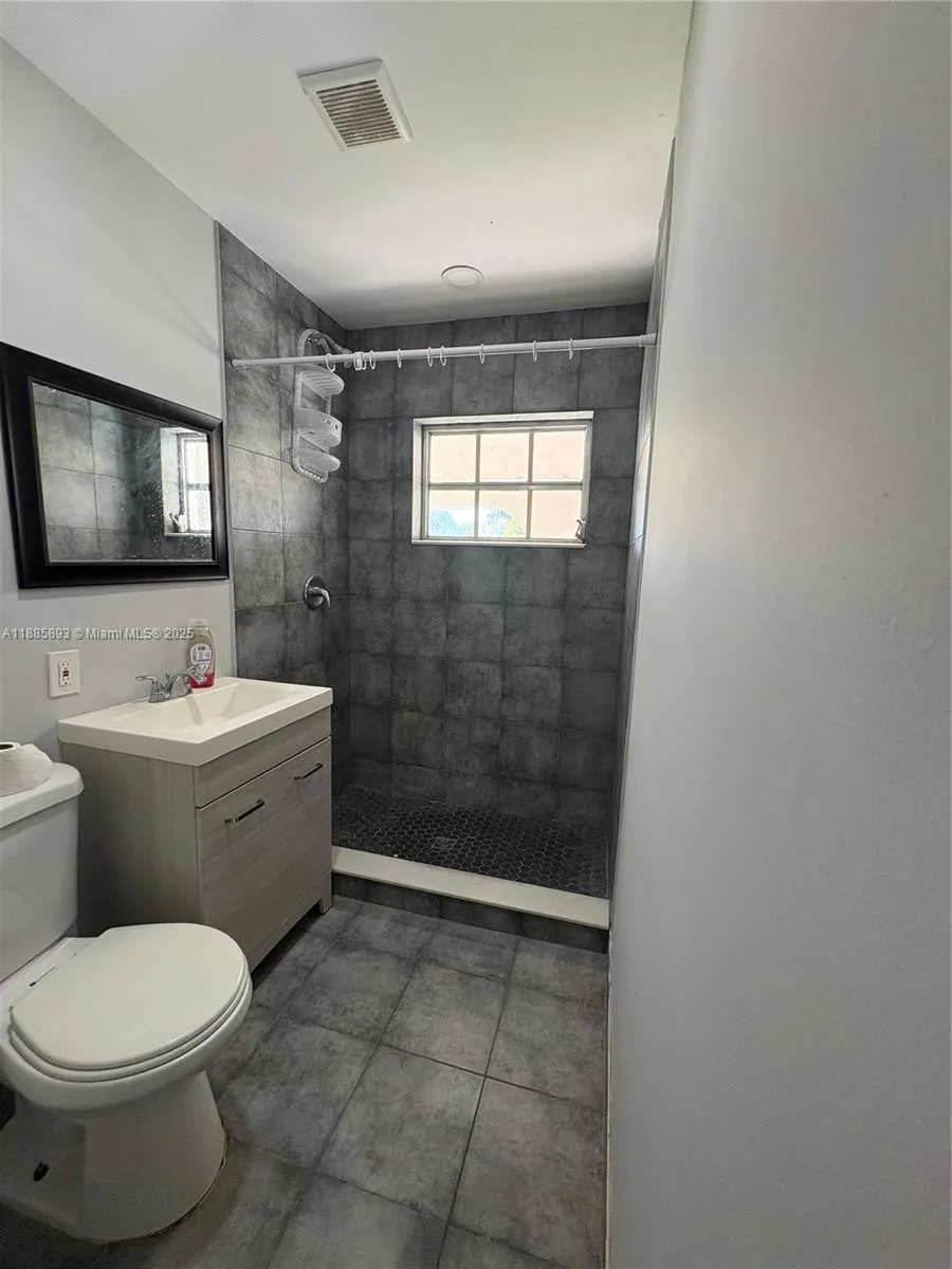 165 NW 192nd St