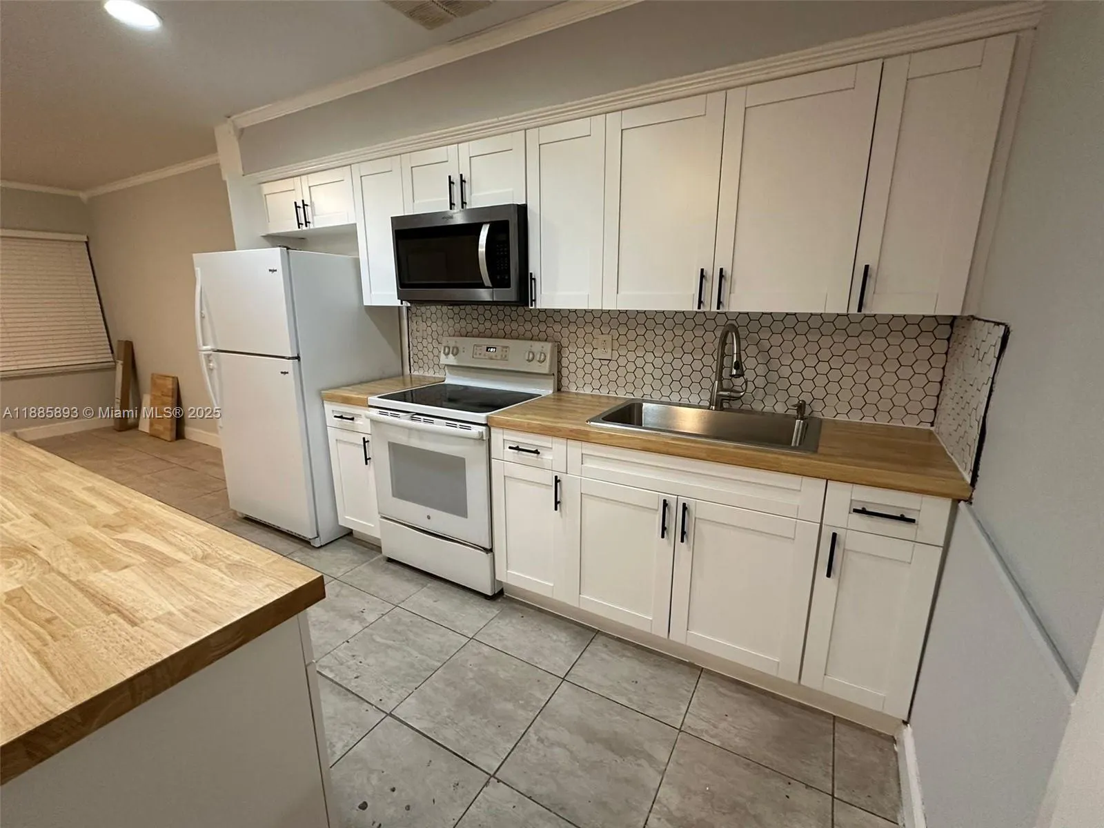 165 NW 192nd St