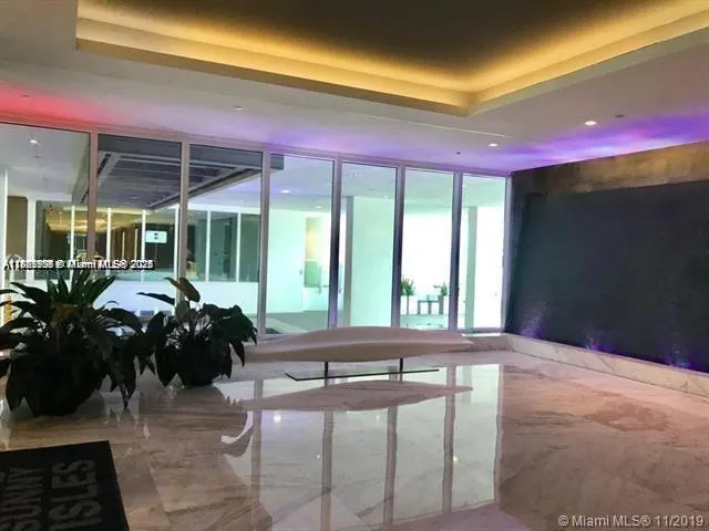 400 Sunny Isles Blvd, #103