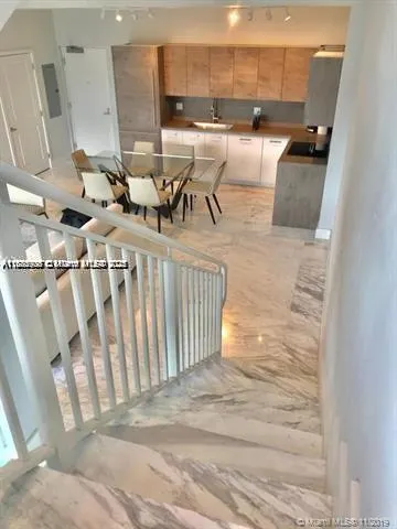 400 Sunny Isles Blvd, #103