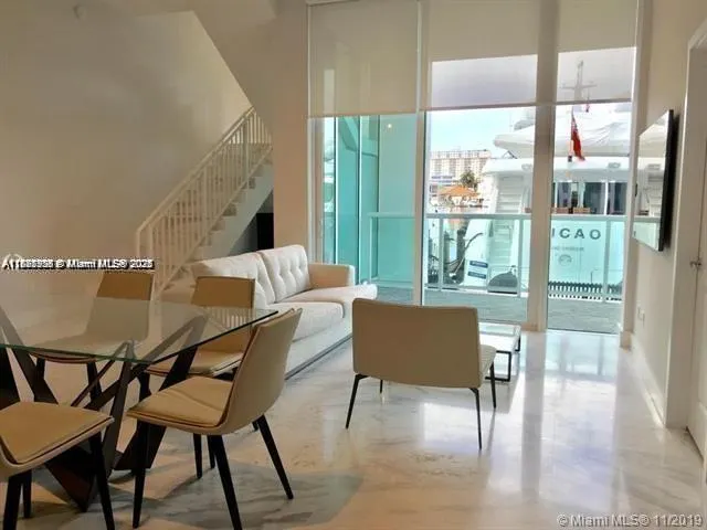 400 Sunny Isles Blvd, #103