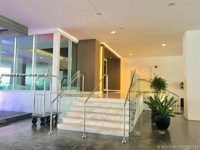 400 Sunny Isles Blvd, #103