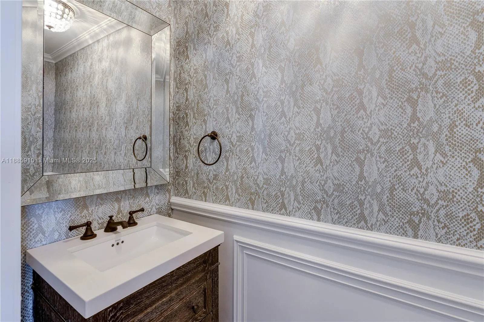 1133 Campo Sano Ave, #2