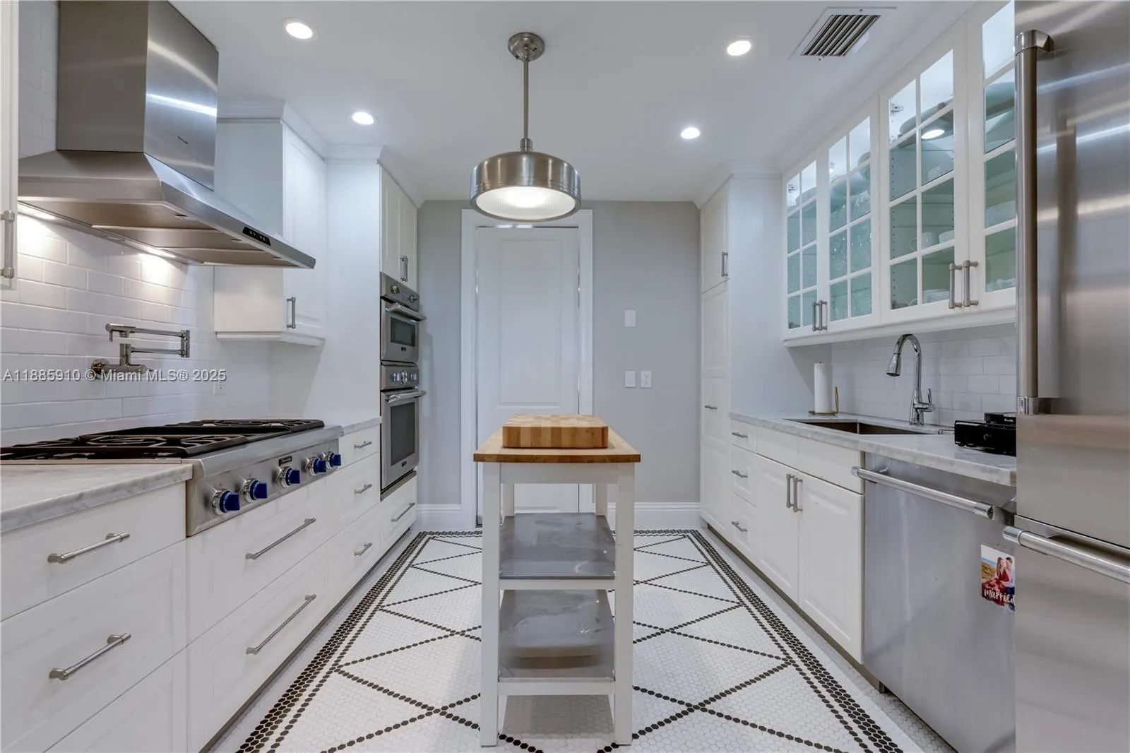 1133 Campo Sano Ave, #2