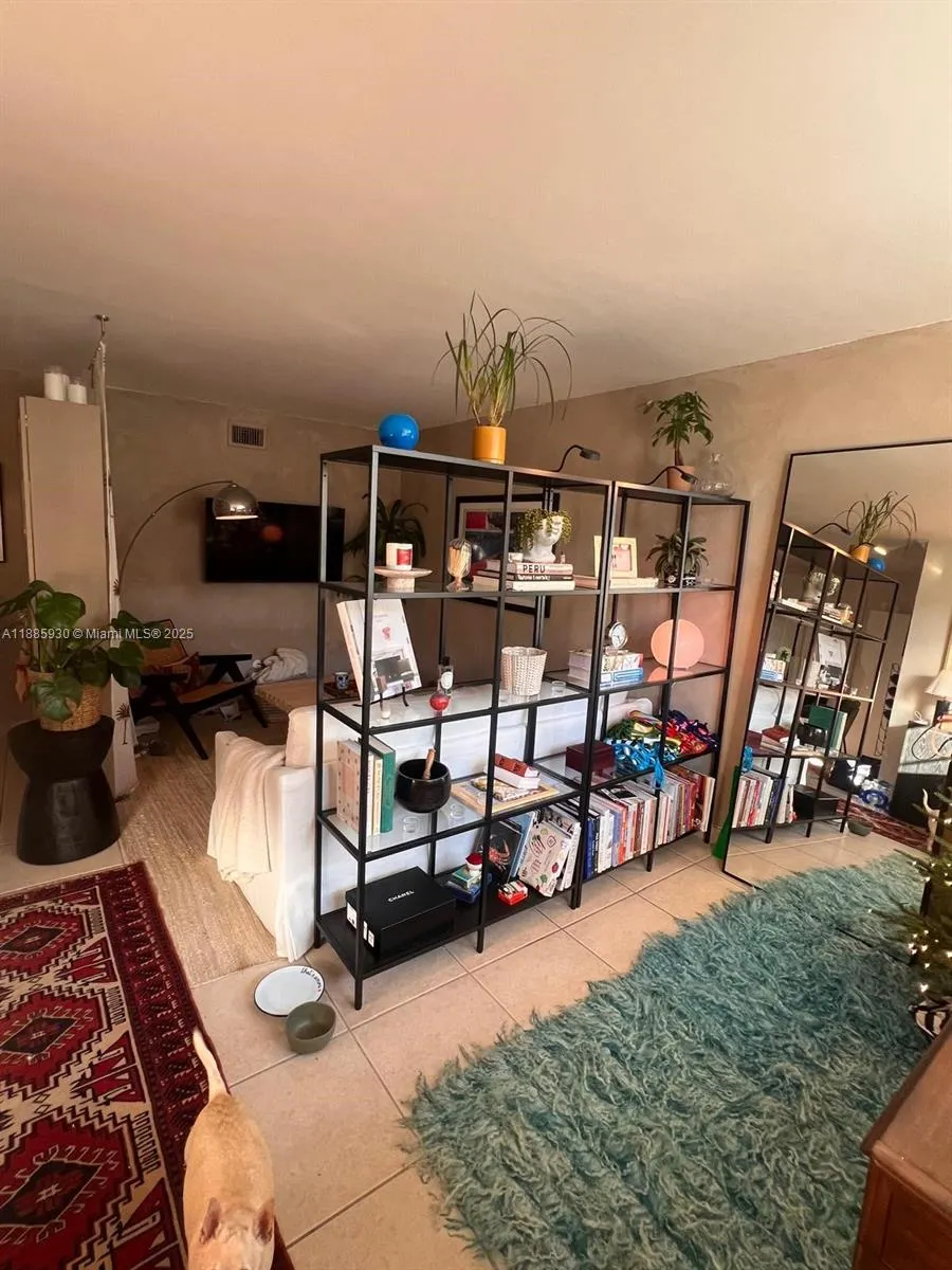 360 Meridian Ave, #4C