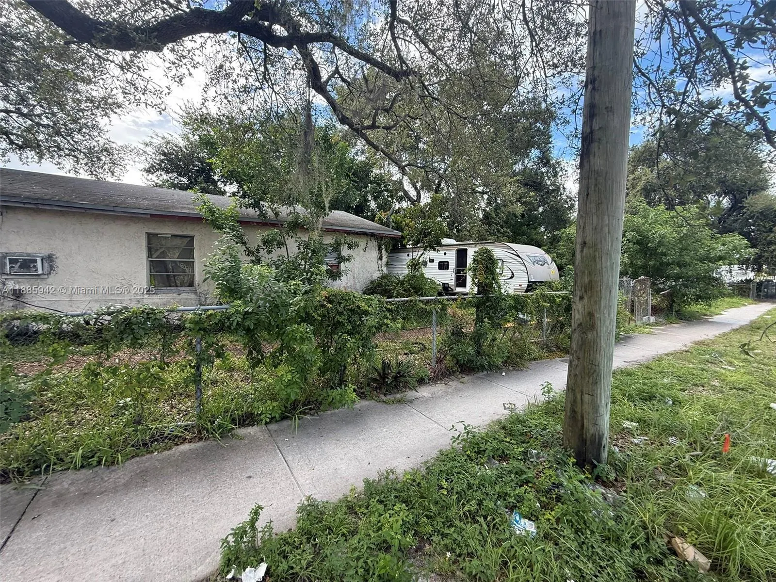 605 NW 65th St