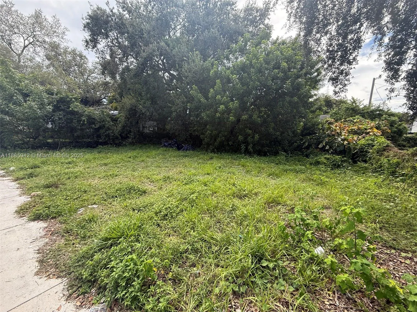 605 NW 65th St