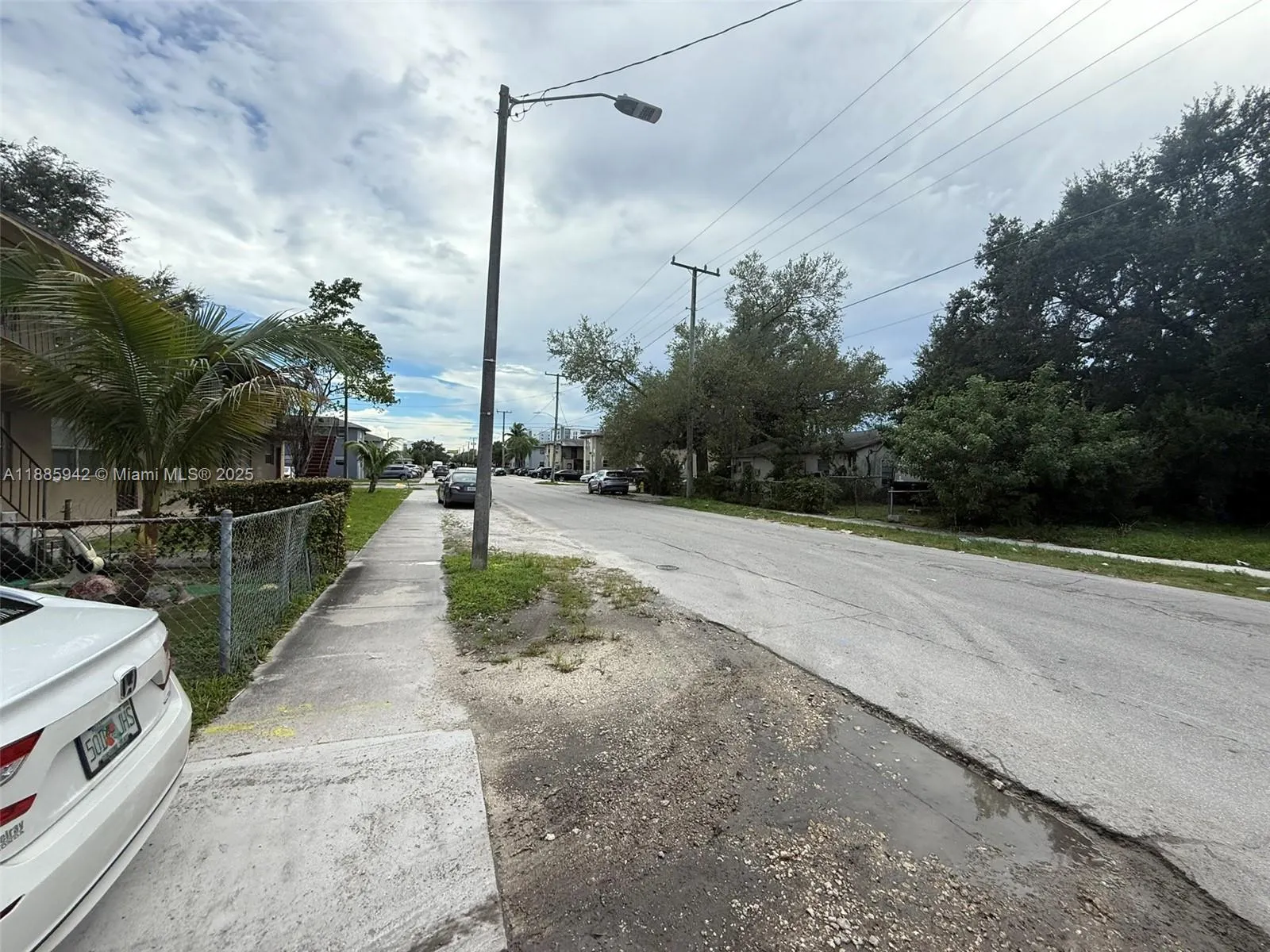 605 NW 65th St