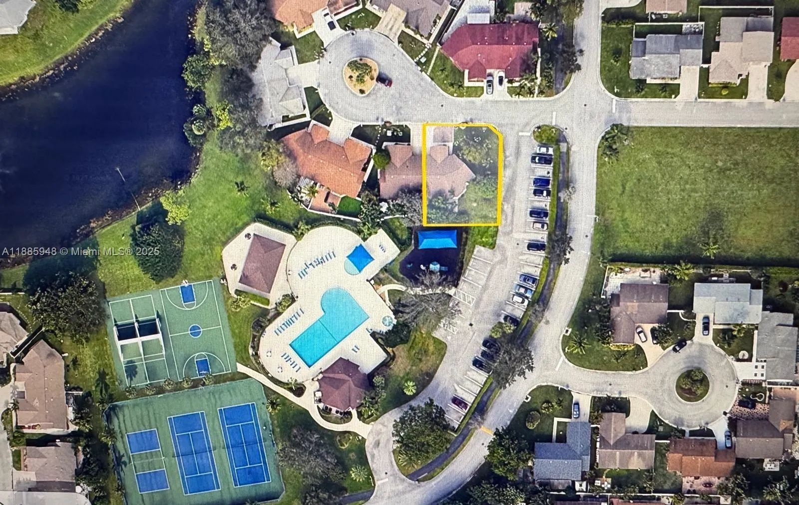 9598 Stones River Park Way, #0