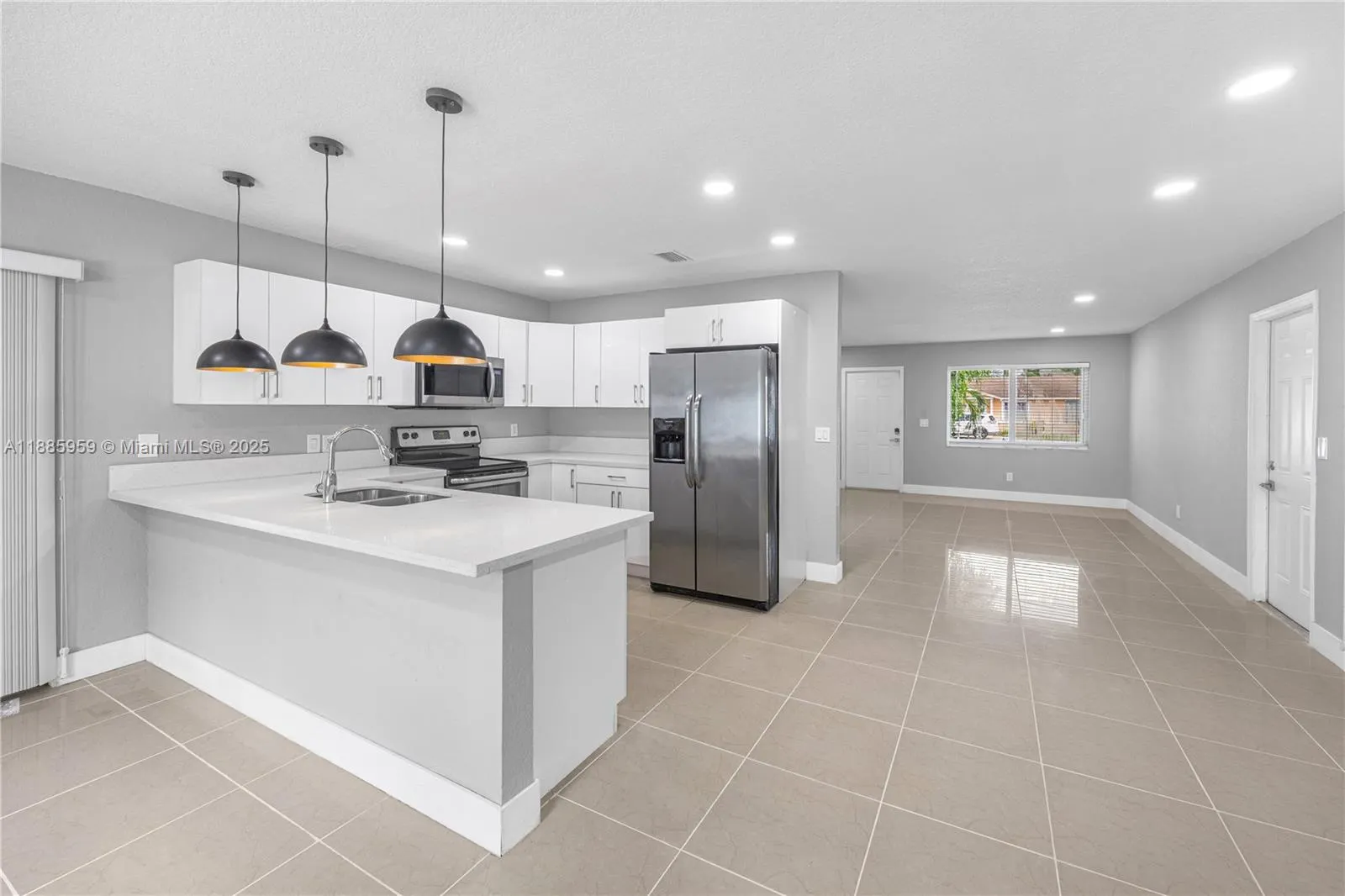 8250 NW 46th St