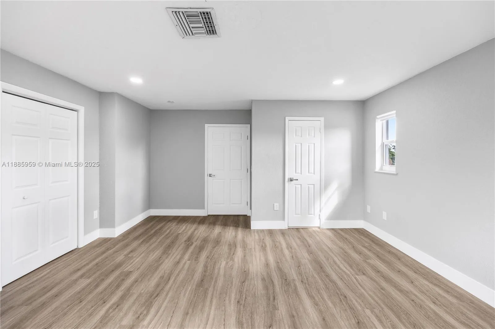8250 NW 46th St
