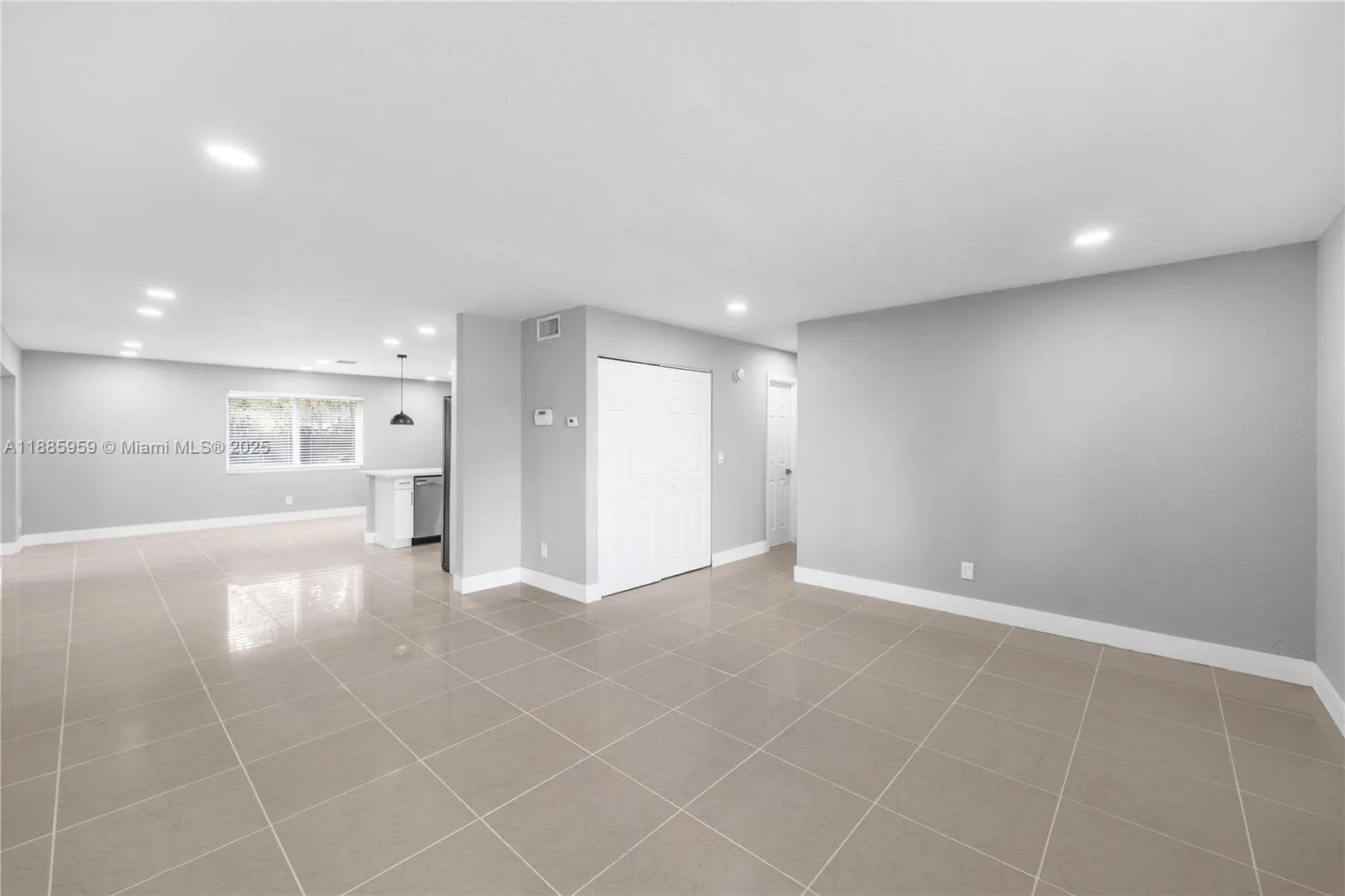 8250 NW 46th St