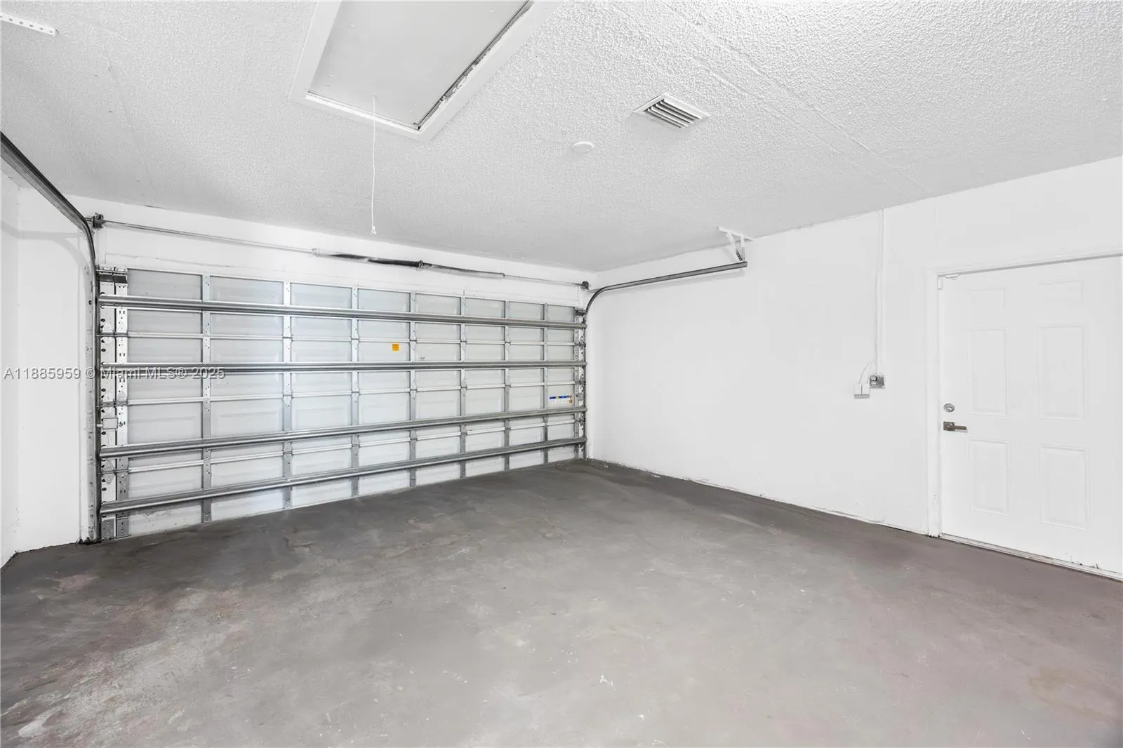 8250 NW 46th St