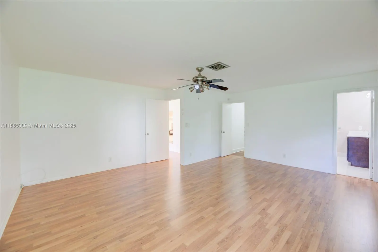 8662 Bridle Path Ct, #115A