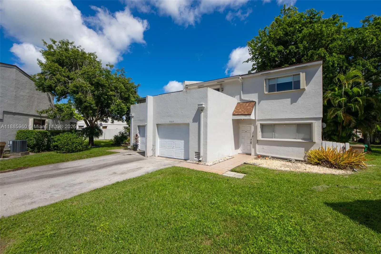 8662 Bridle Path Ct, #115A