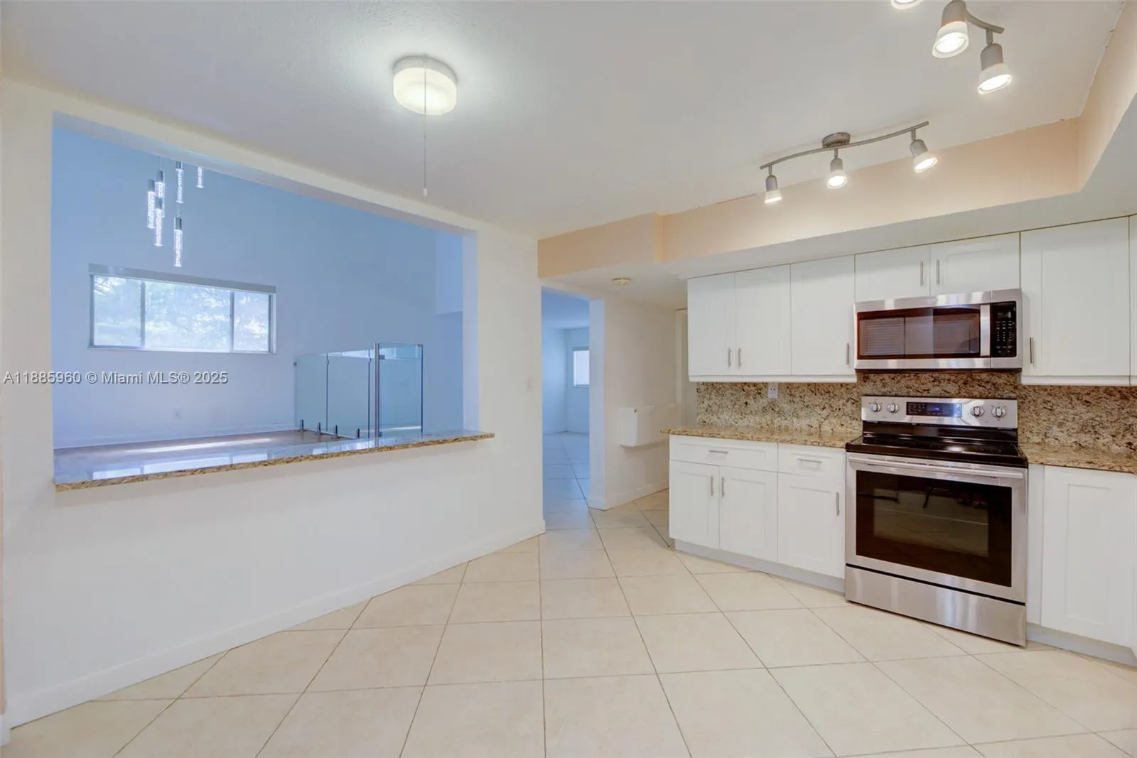 8662 Bridle Path Ct, #115A