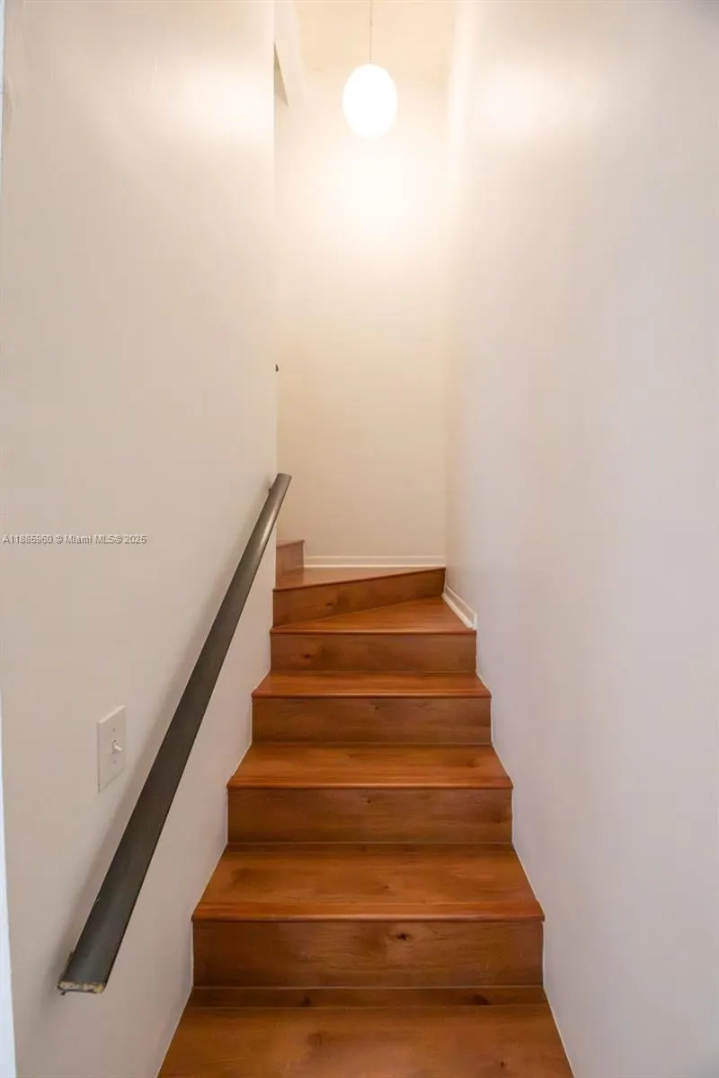 8662 Bridle Path Ct, #115A