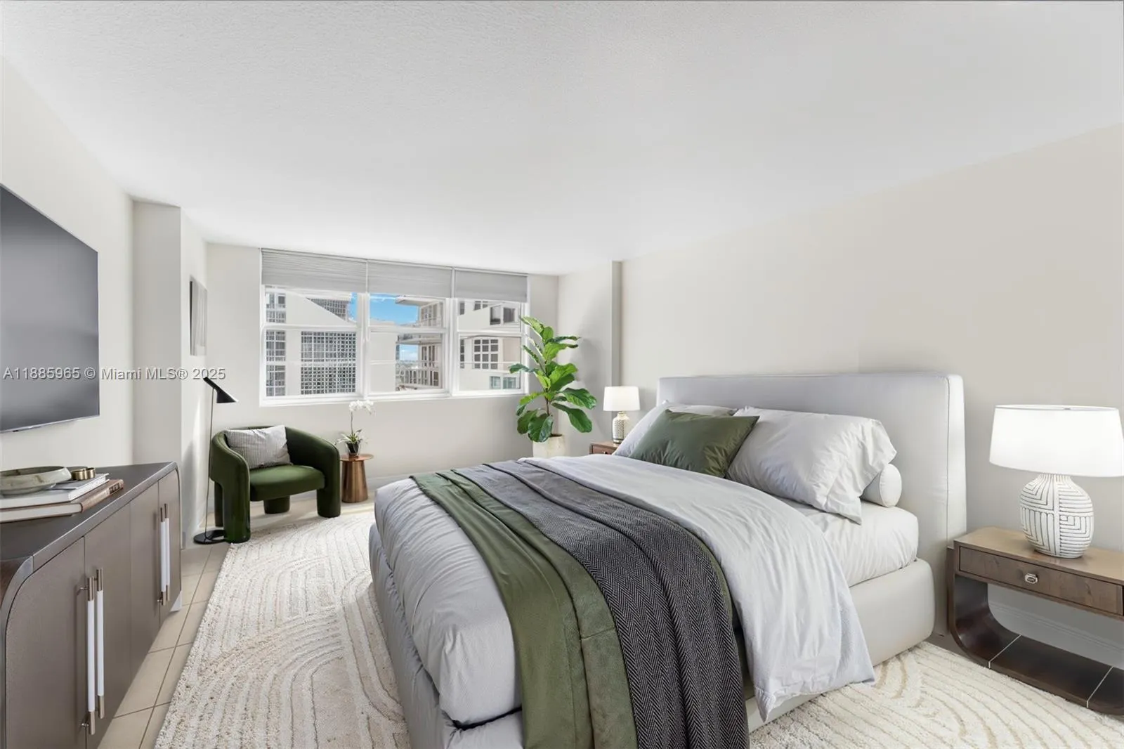 6917 Collins Ave, #1505