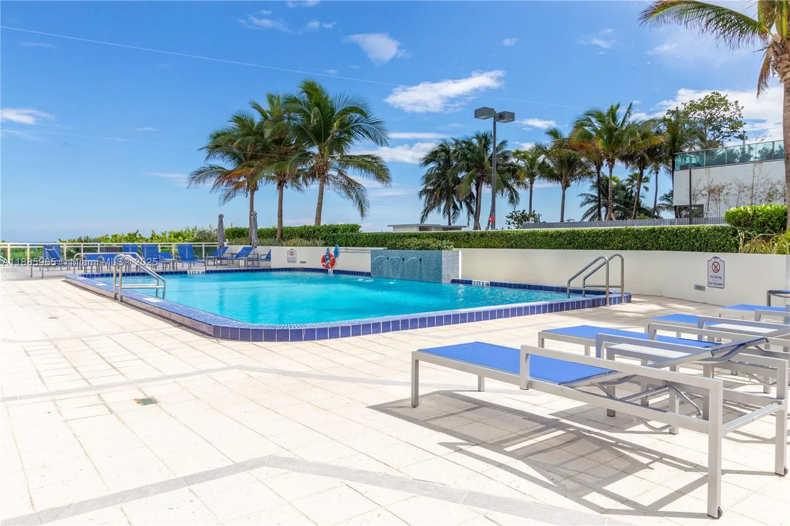 6917 Collins Ave, #1505