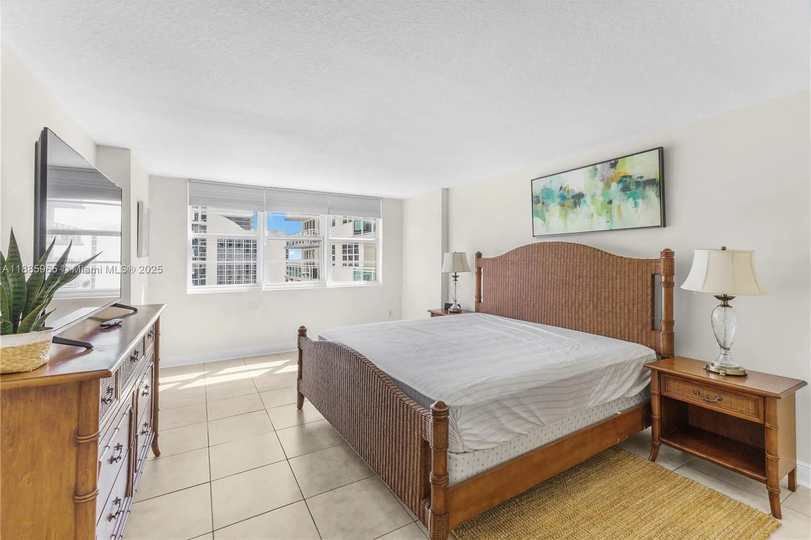 6917 Collins Ave, #1505