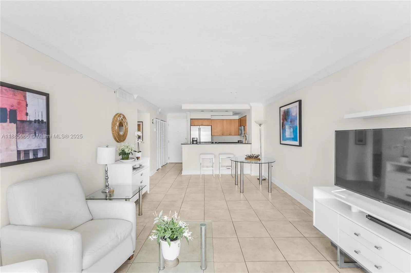 6917 Collins Ave, #1505