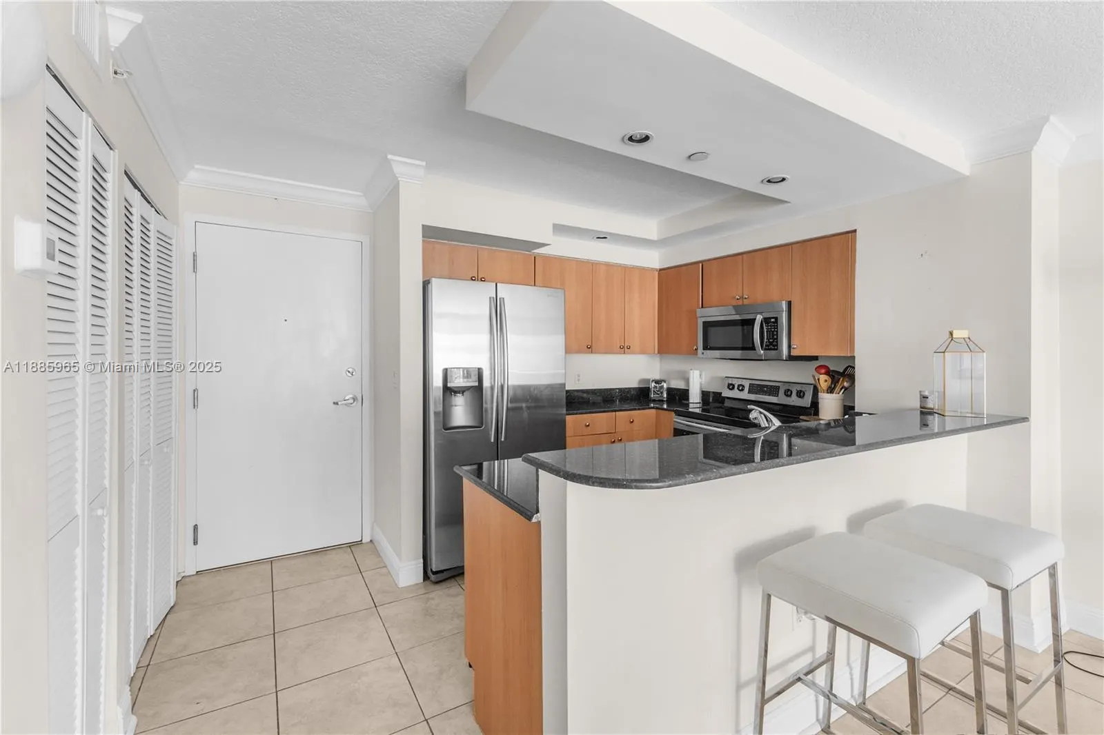 6917 Collins Ave, #1505
