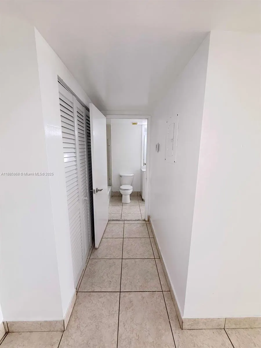 1470 NE 123rd St, #A512