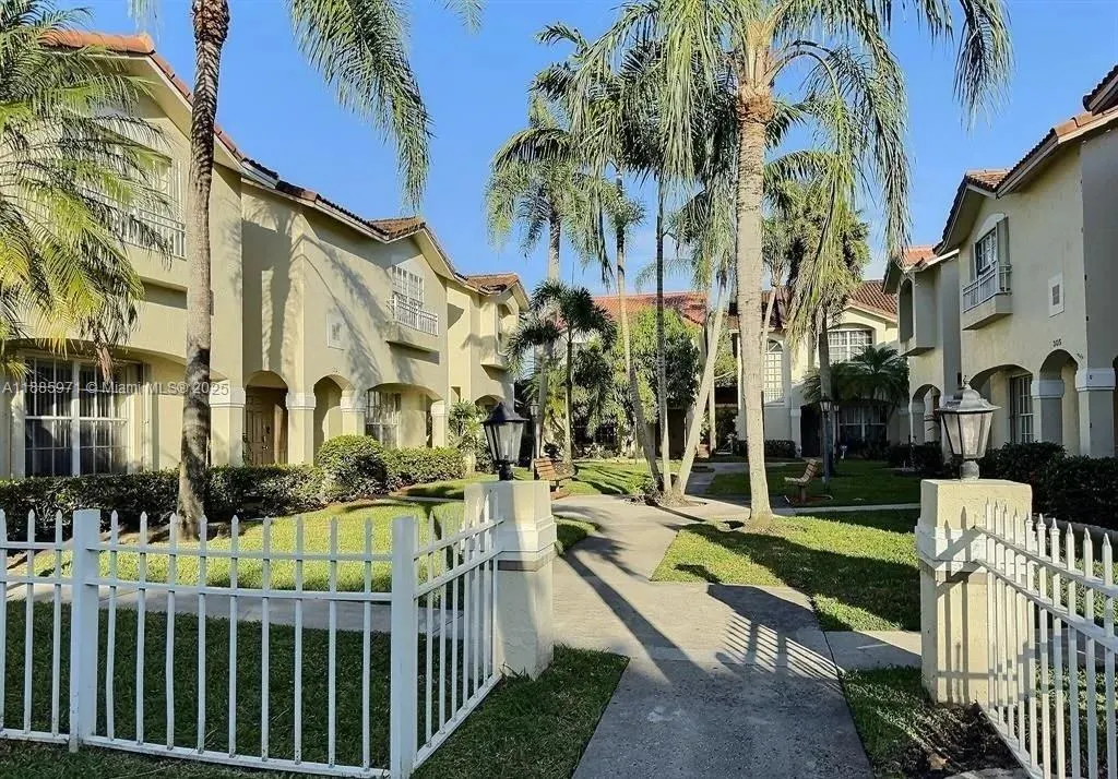 317 NW 109th Ave