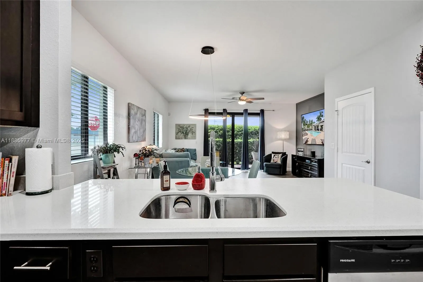 4204 N Dixie Hwy, #1