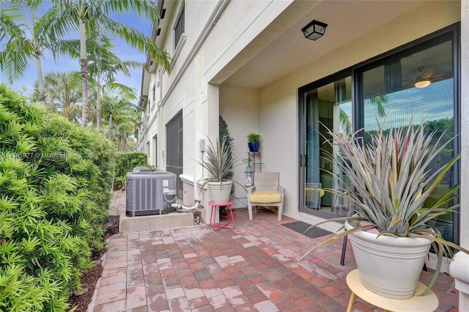 4204 N Dixie Hwy, #1