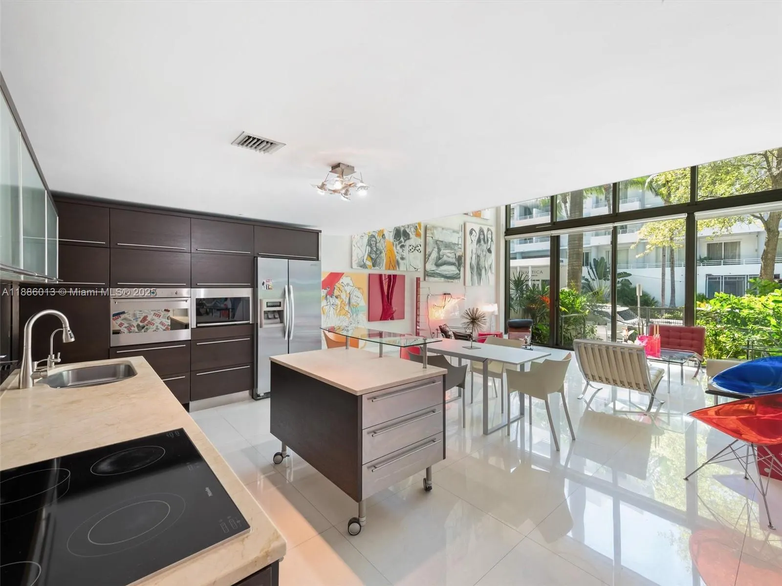 6000 Collins Ave, #132