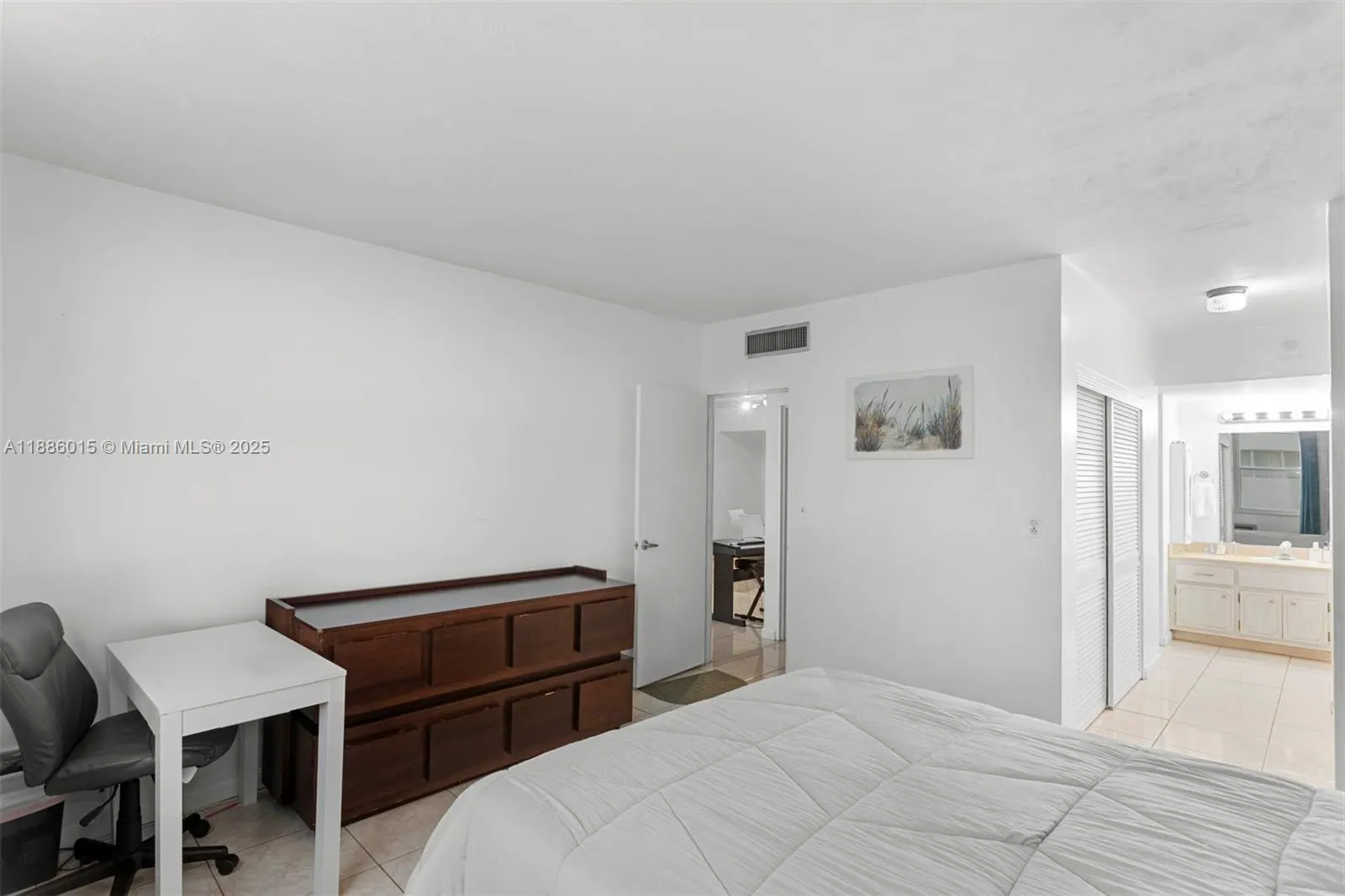 5001 Collins Ave, #5E
