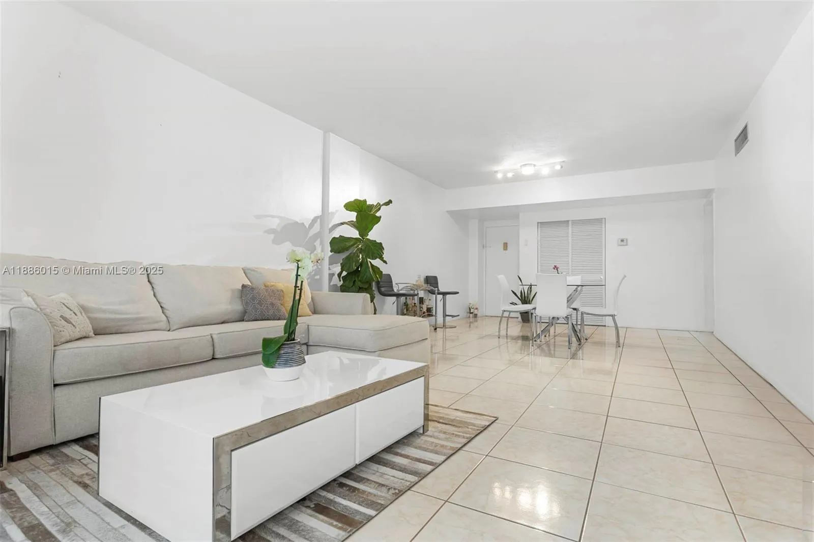5001 Collins Ave, #5E