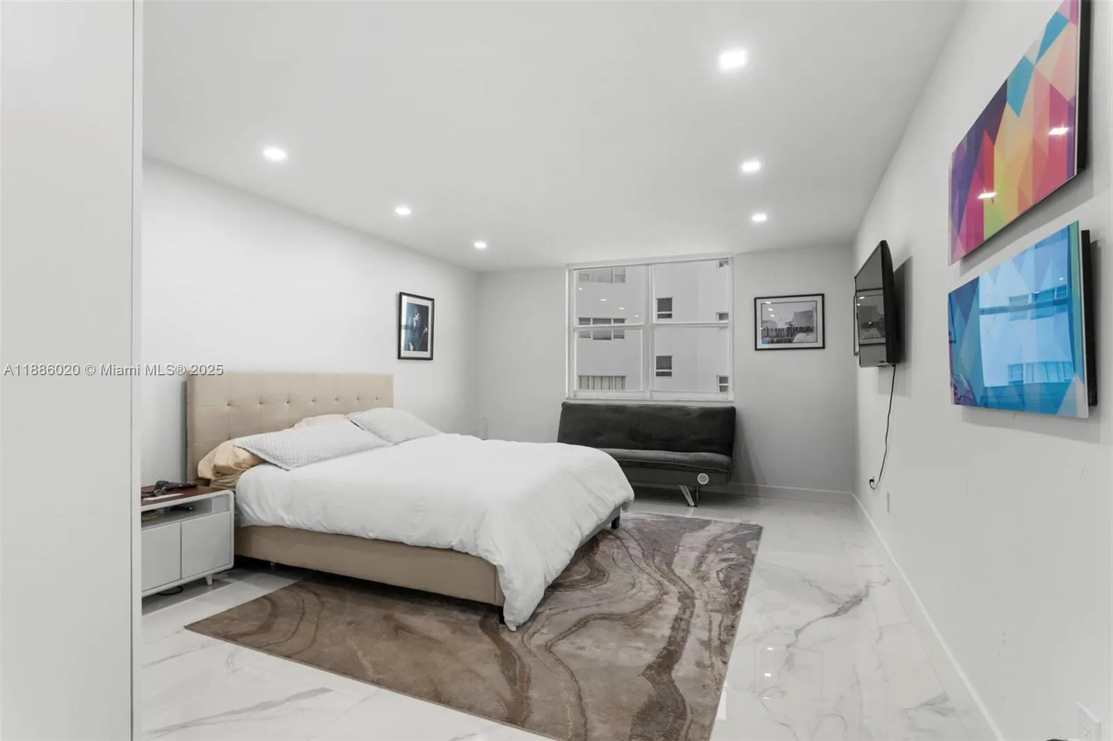 5001 Collins Ave, #8C
