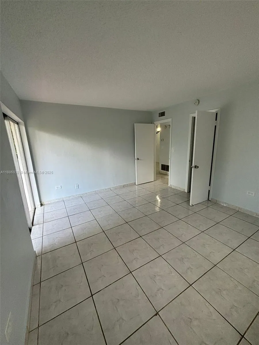 8101 SW 73rd Ave, #27