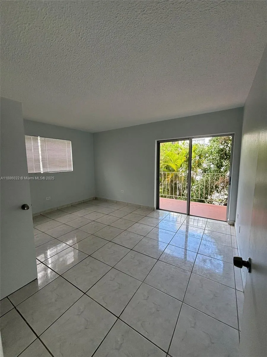 8101 SW 73rd Ave, #27