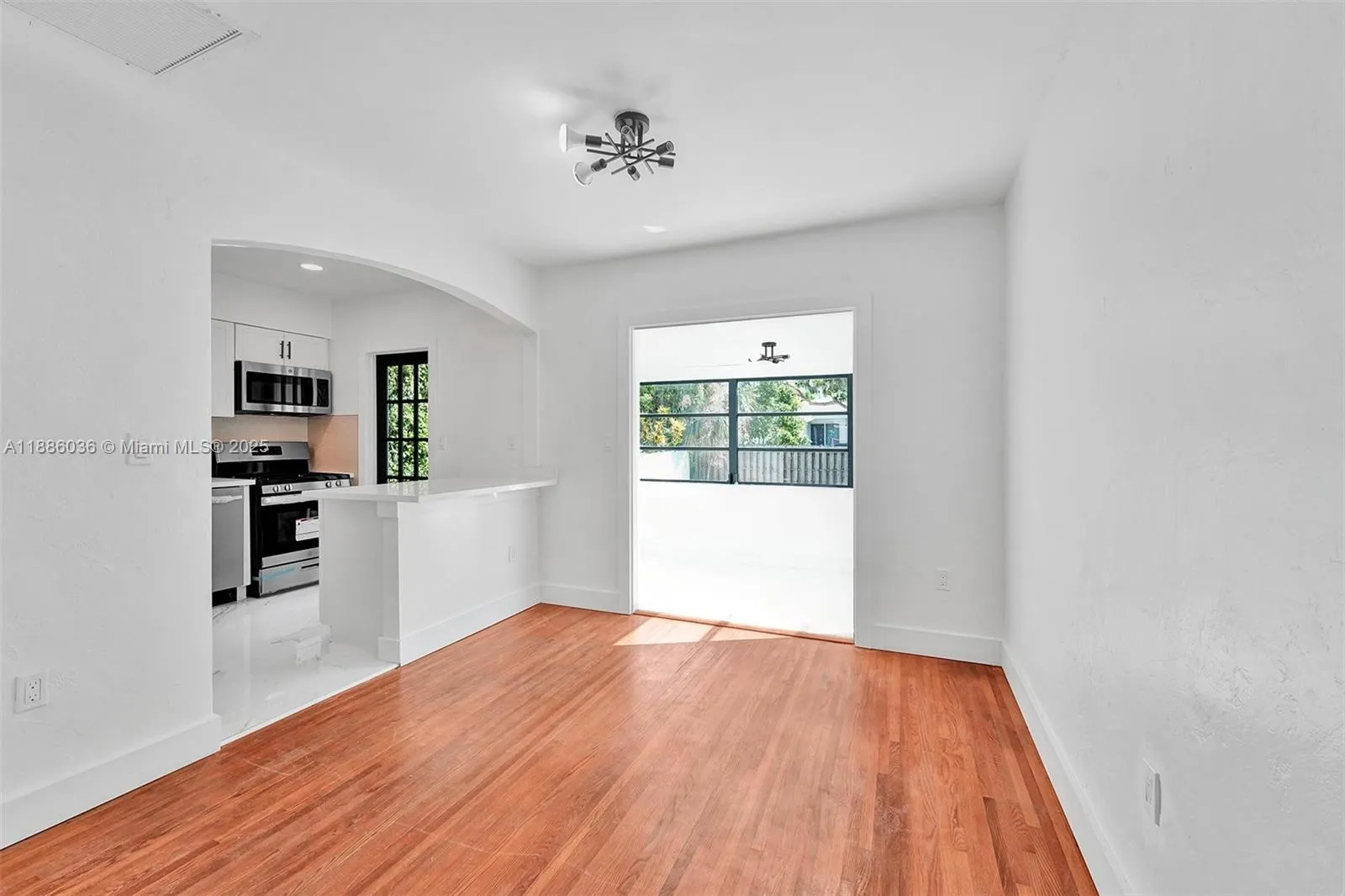 9173 Byron Ave